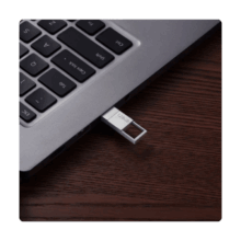 Xiaomi Dual-Interface Flash Drive 128G insertado